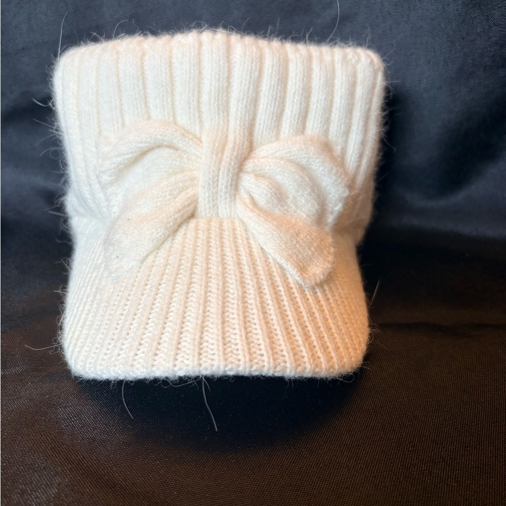 Cream Knit Visor Beanie with Bow